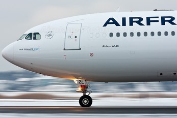F-GLZL - Air France Airbus A340-300