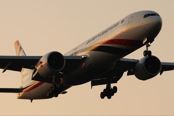 S2-AFO - Biman Bangladesh Boeing 777-300ER