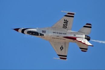 92-3888 - USA - Air Force : Thunderbirds General Dynamics F-16C Fighting Falcon