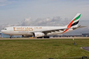A6-EAM - Emirates Airlines Airbus A330-200