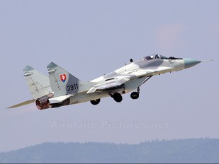3911 - Slovakia -  Air Force Mikoyan-Gurevich MiG-29AS
