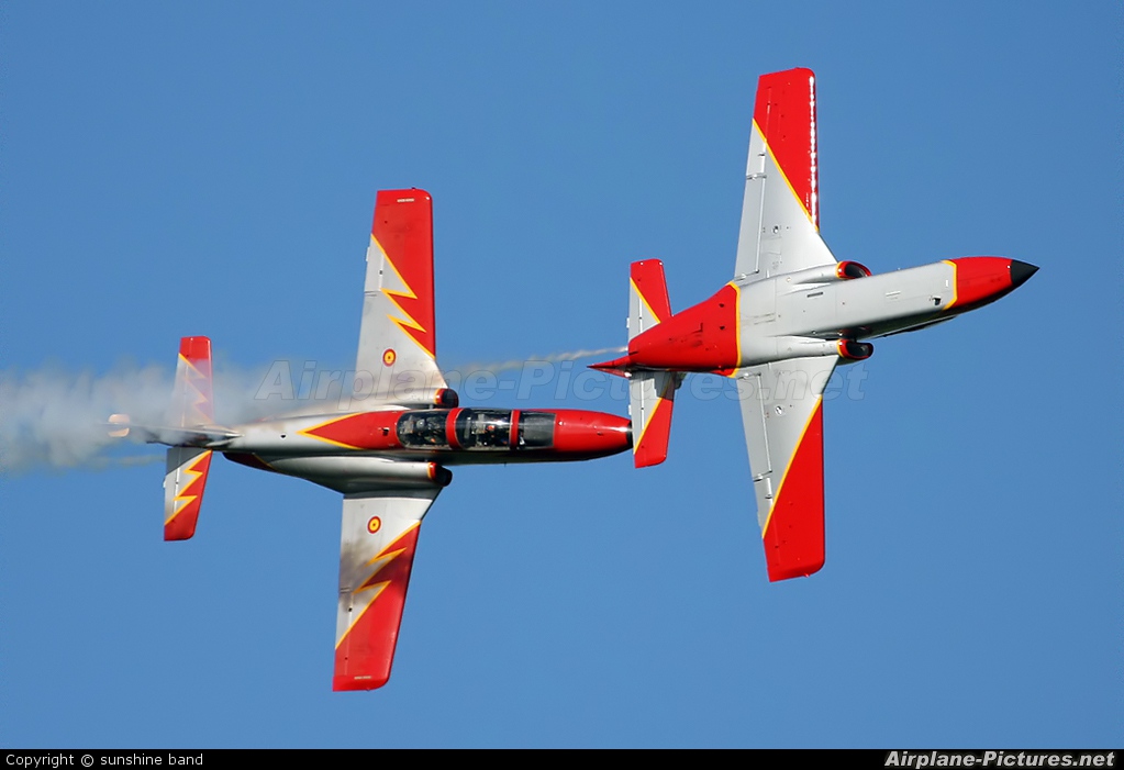 Spain - Air Force : Patrulla Aguila - aircraft at Waddington