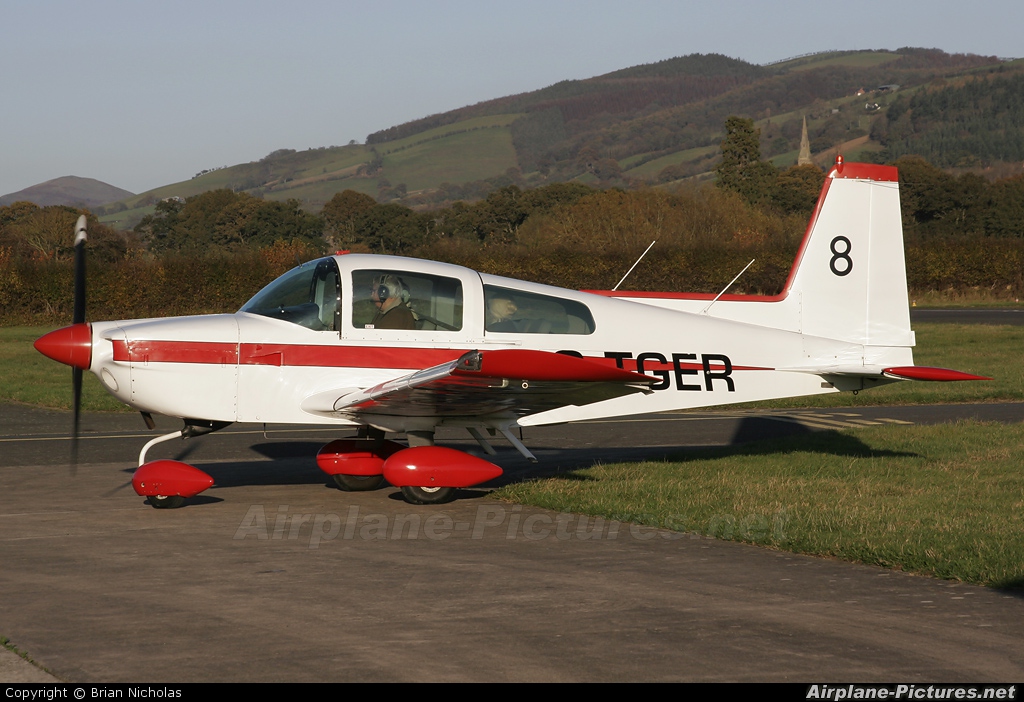 Private G-TGER aircraft at Welshpool