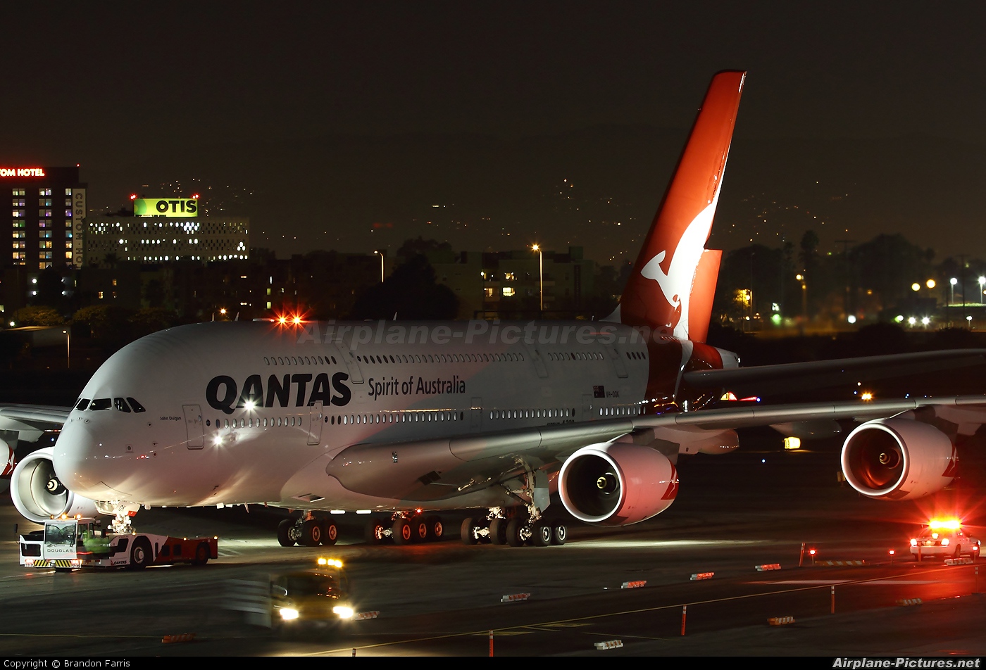 QANTAS VH-OQK aircraft at Los Angeles Intl