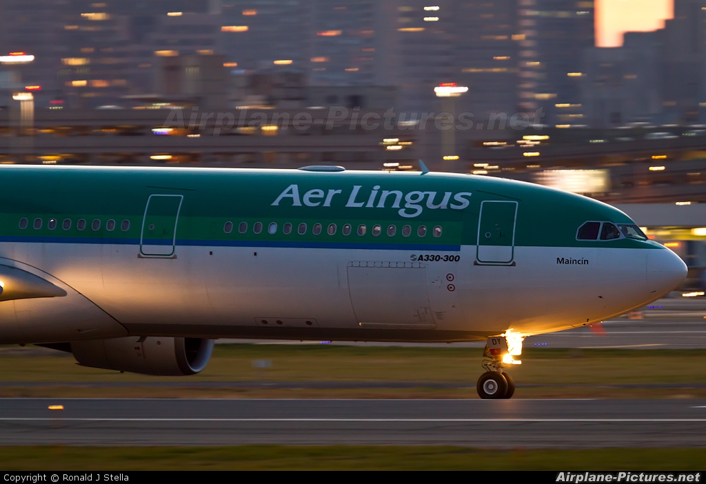 Aer Lingus EI-EDY aircraft at Boston - General Edward Lawrence Logan Intl