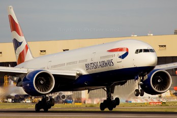 G-RAES - British Airways Boeing 777-200