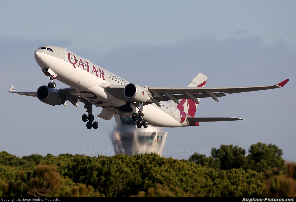 Qatar Airways A7-ACG aircraft at Barcelona - El Prat