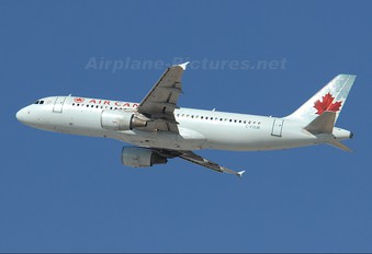 C-FZUB - Air Canada Airbus A320