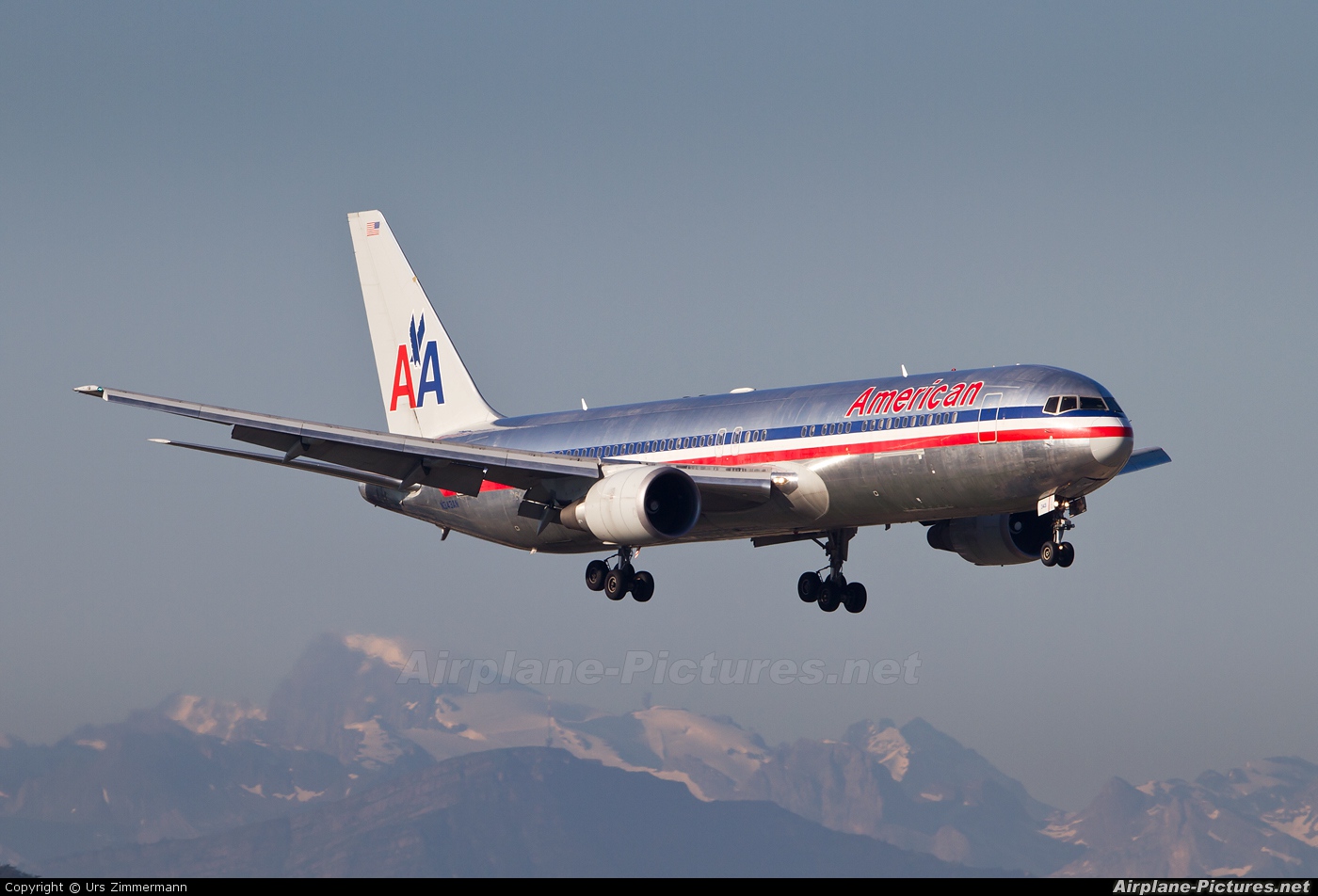American Airlines N343AN aircraft at Zurich