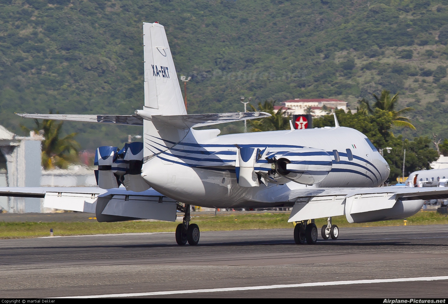 Private XA-EKT aircraft at Sint Maarten - Princess Juliana Intl