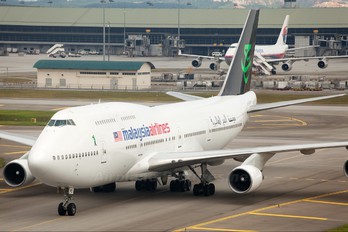 9M-MPD - Malaysia Airlines Boeing 747-400