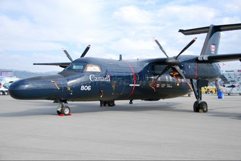 142806 - Canada - Air Force de Havilland Canada CT-142 Dash 8