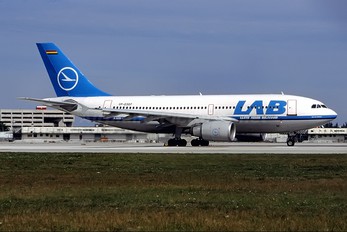 CP-2307 - LAB Lloyd Aereo Boliviano Airbus A310