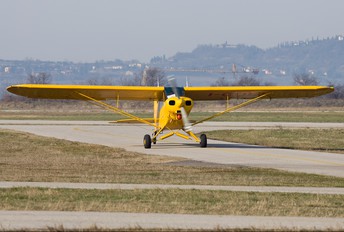I-GOLF - Private Piper PA-18 Super Cub