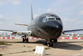 YR-CRI - Private Boeing 737-200