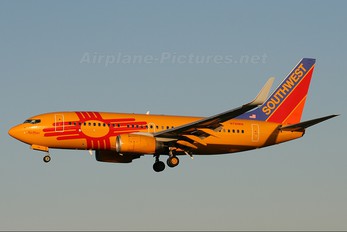 N781WN - Southwest Airlines Boeing 737-700