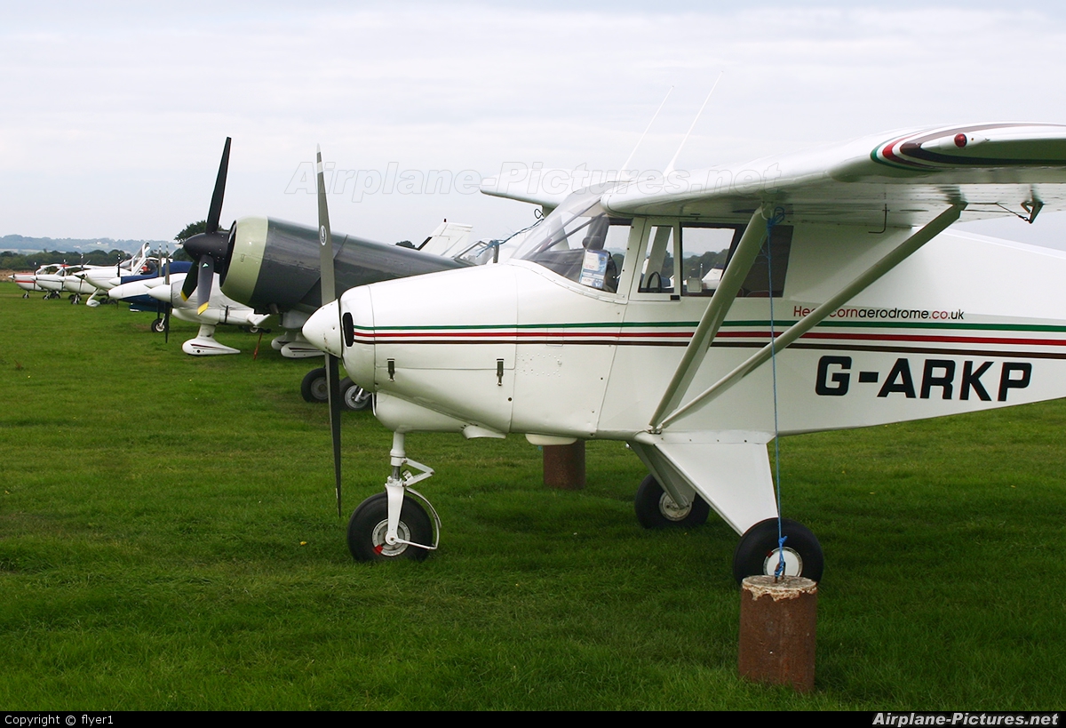 Private G-ARKP aircraft at Lashenden / Headcorn