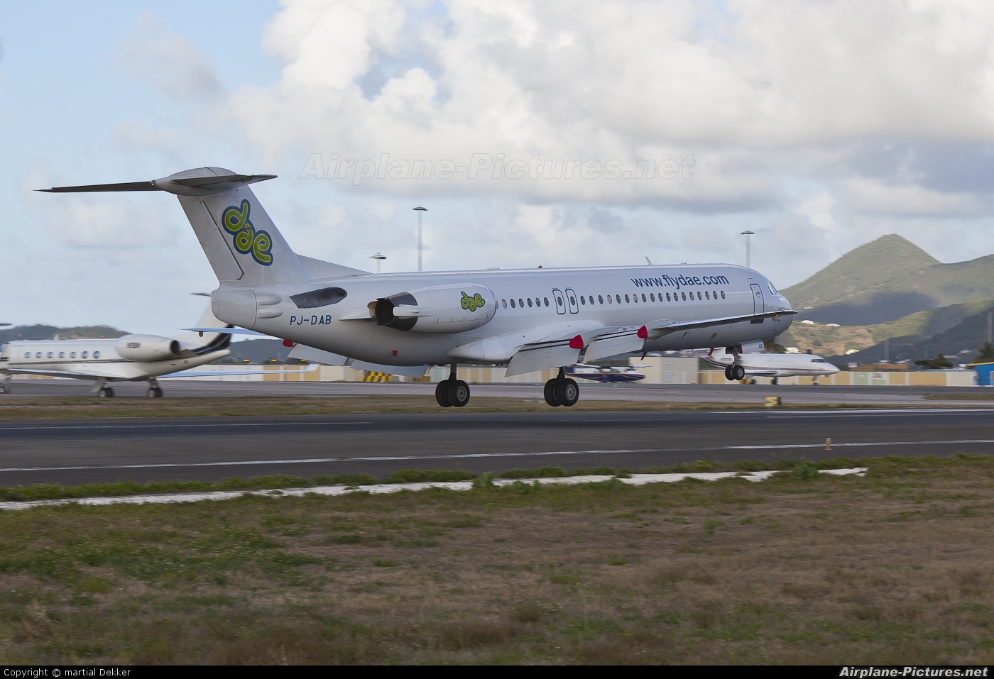 Dutch Antilles Express PJ-DAB aircraft at Sint Maarten - Princess Juliana Intl