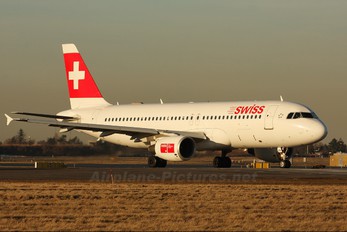 HB-IJJ - Swiss Airbus A320