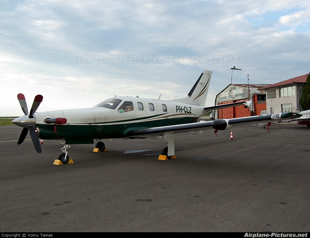 Private PH-CLZ aircraft at Arad