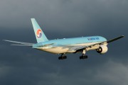 HL7764 - Korean Air Boeing 777-200ER aircraft