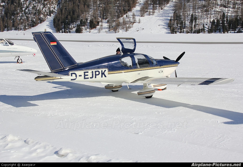 Private D-EJPK aircraft at Samedan - Engadin