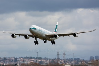 B-HXI - Cathay Pacific Airbus A340-300