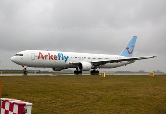 PH-AHX - Arke/Arkefly Boeing 767-300ER