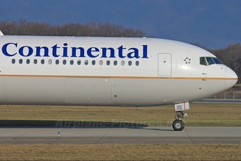 N66051 - Continental Airlines Boeing 767-400ER