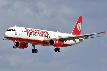 VT-KFS - Kingfisher Airlines Airbus A321