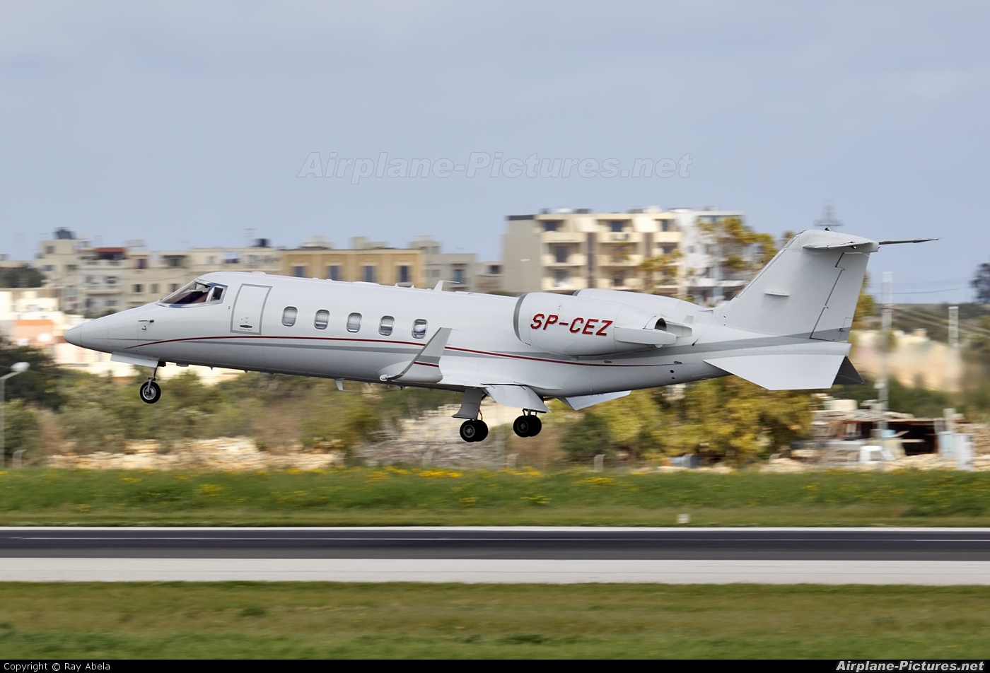 Private SP-CEZ aircraft at Malta Intl