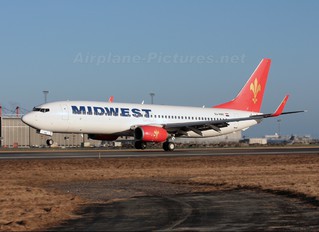 SU-MWE - Midwest Airlines Boeing 737-800