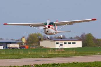 D-EELV - Private Cessna 172 Skyhawk (all models except RG)