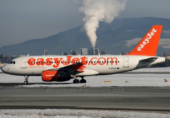 G-EZAA - easyJet Airbus A319