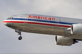 N760AN - American Airlines Boeing 777-200ER