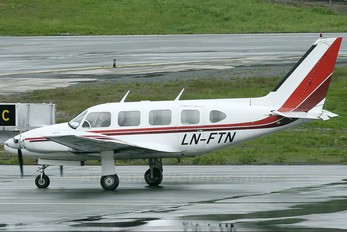 LN-FTN - Fly Taxi Nord Piper PA-31 Navajo (all models)
