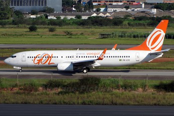 PR-GTE - GOL Transportes Aéreos  Boeing 737-800