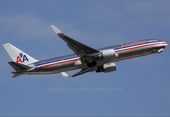 N373AA - American Airlines Boeing 767-300ER