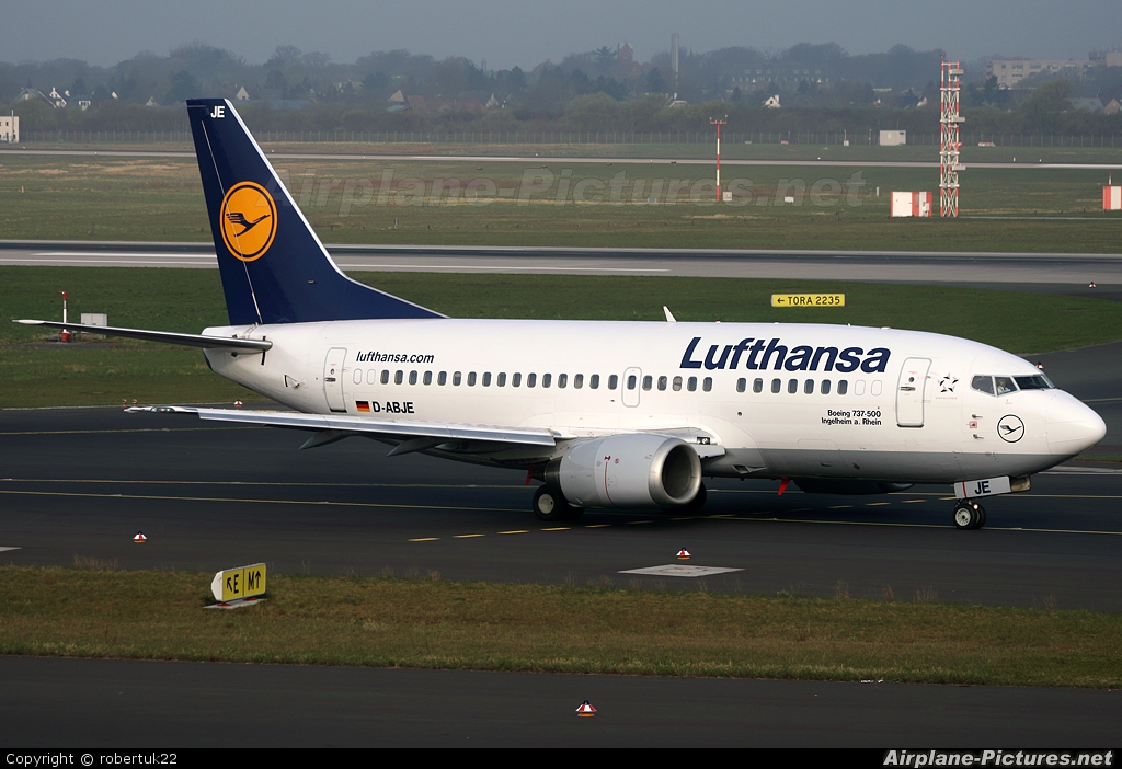 Lufthansa D-ABJE aircraft at Düsseldorf