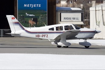 HB-PFZ - Private Piper PA-28 Dakota / Turbo Dakota