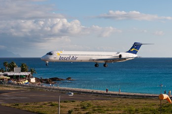 PJ-MDA - Insel Air McDonnell Douglas MD-83