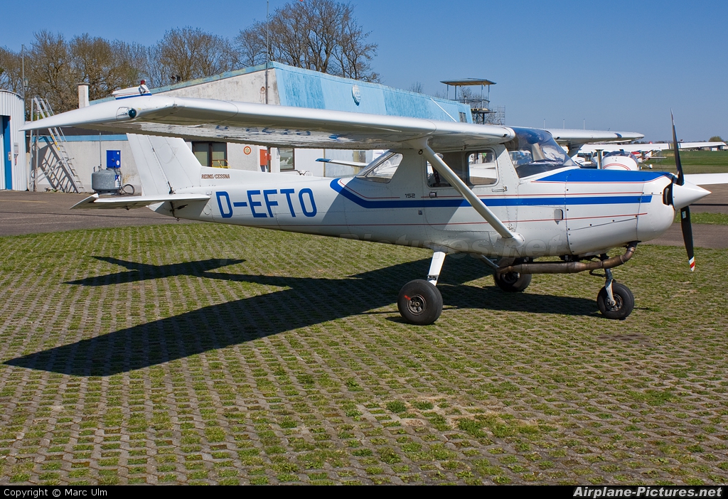Private D-EFTO aircraft at Donauwörth - Genderkingen