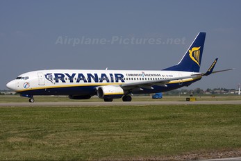 EI-DLB - Ryanair Boeing 737-800