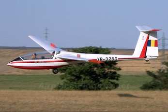 YR-3260 - Romanian Airclub IAR Industria Aeronautică Română IS 28B2 Lark