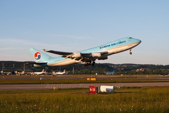 HL7438 - Korean Air Cargo Boeing 747-400F, ERF