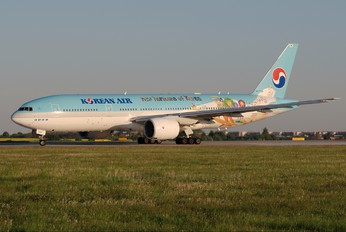 HL7752 - Korean Air Boeing 777-200ER