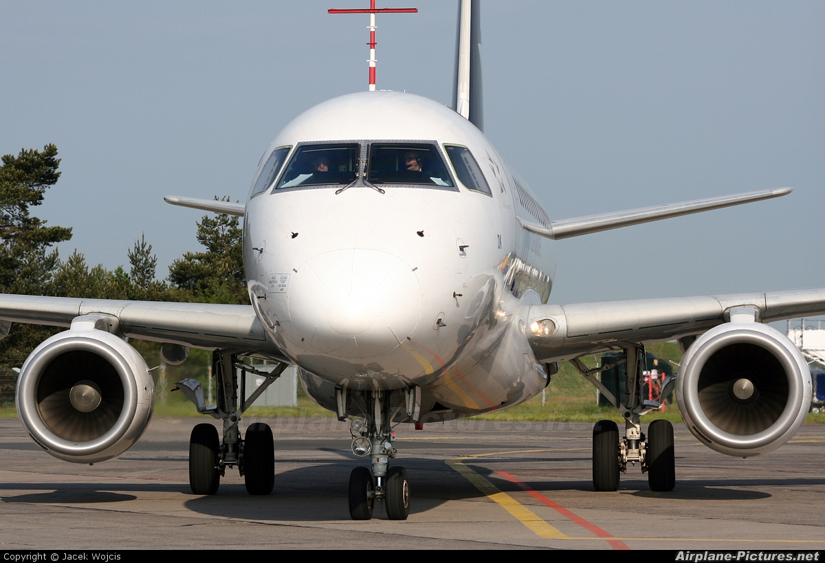 LOT - Polish Airlines SP-LDK aircraft at Bydgoszcz - Szwederowo