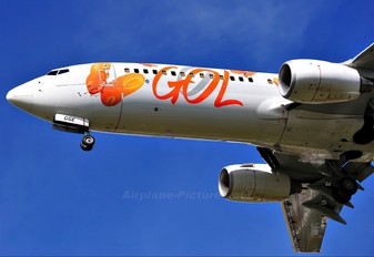 PR-GGE - GOL Transportes Aéreos  Boeing 737-800