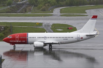 LN-KKD - Norwegian Air Shuttle Boeing 737-300