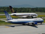 United Airlines N649UA image